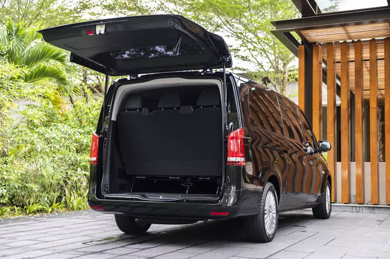 ประกอบนอกราคาดีงาม Mercedes-Benz Vito 119 CDI Tourer Select