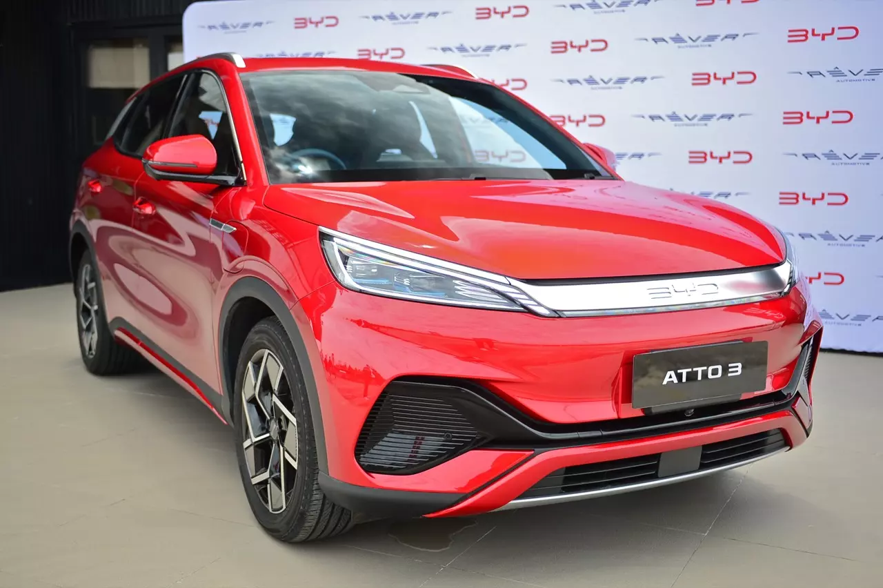 สัมผัสแรกสุดแสบทรวง ทดสอบ รถยนต์ไฟฟ้า BYD ATTO3 