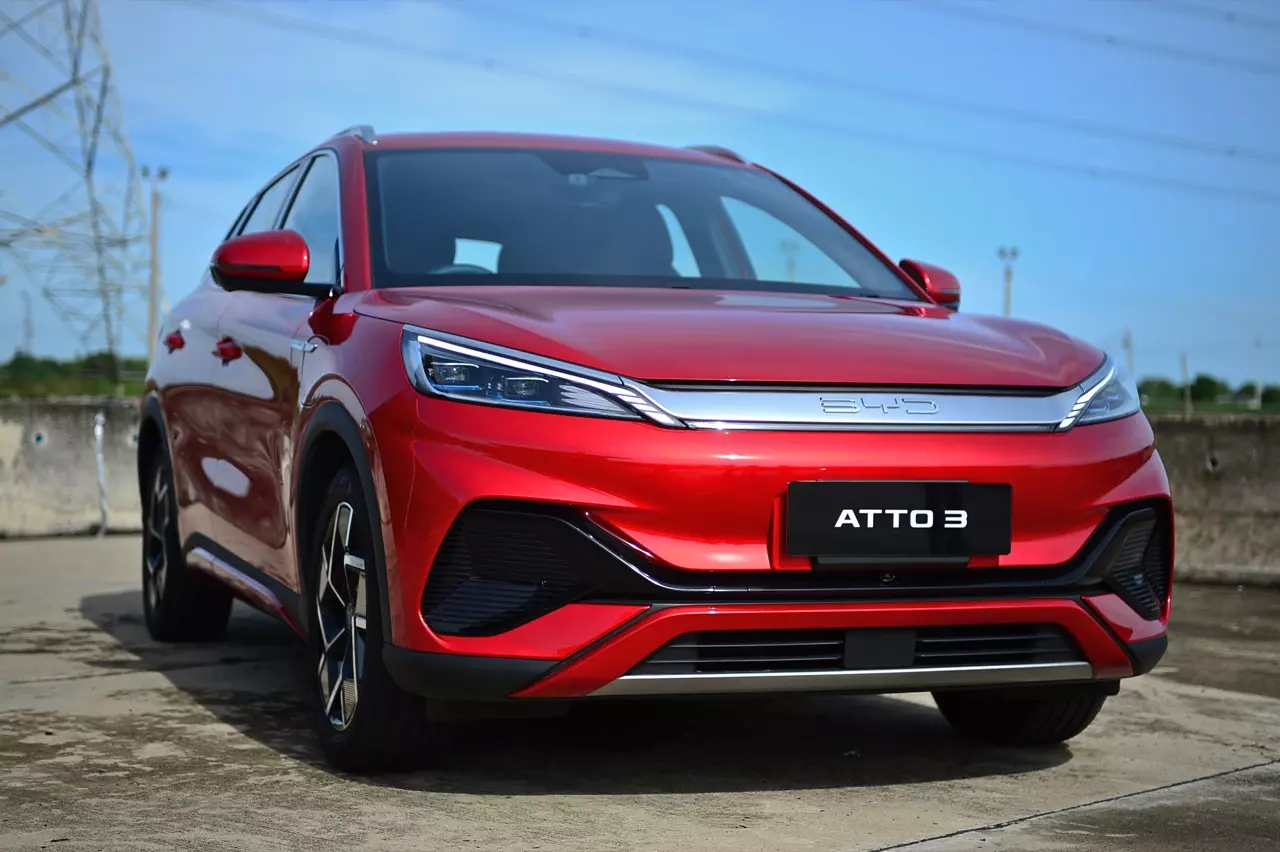 สัมผัสแรกสุดแสบทรวง ทดสอบ รถยนต์ไฟฟ้า BYD ATTO3 