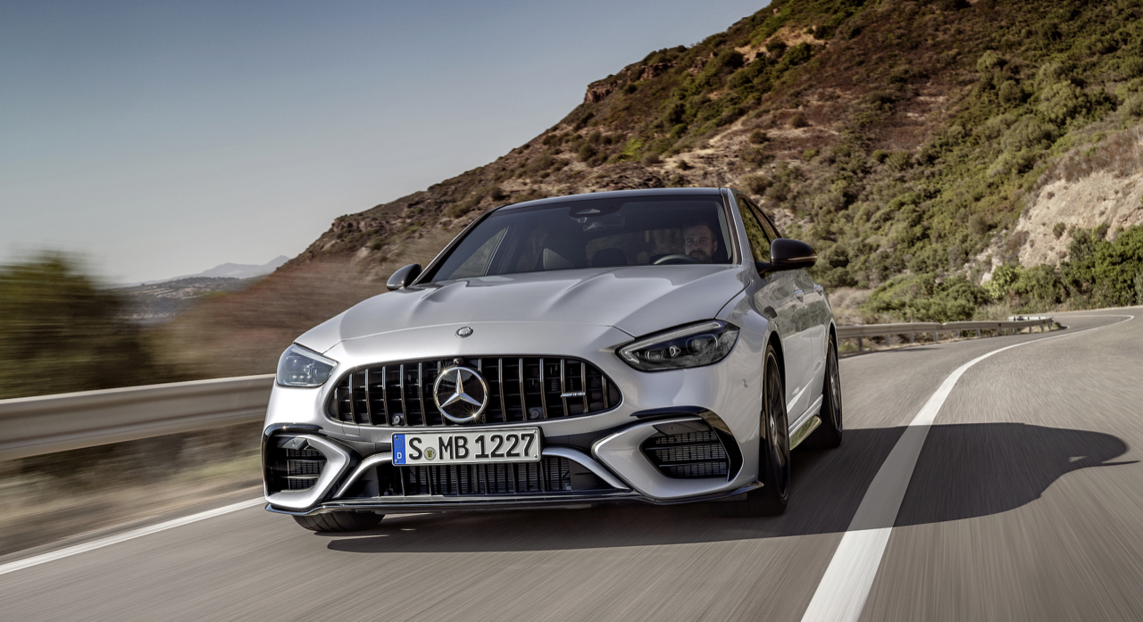 มาแล้ว เจาะเครื่องสองลิตรแรงที่สุดในโลก กับ 2024 MercedesAMG C63 S E