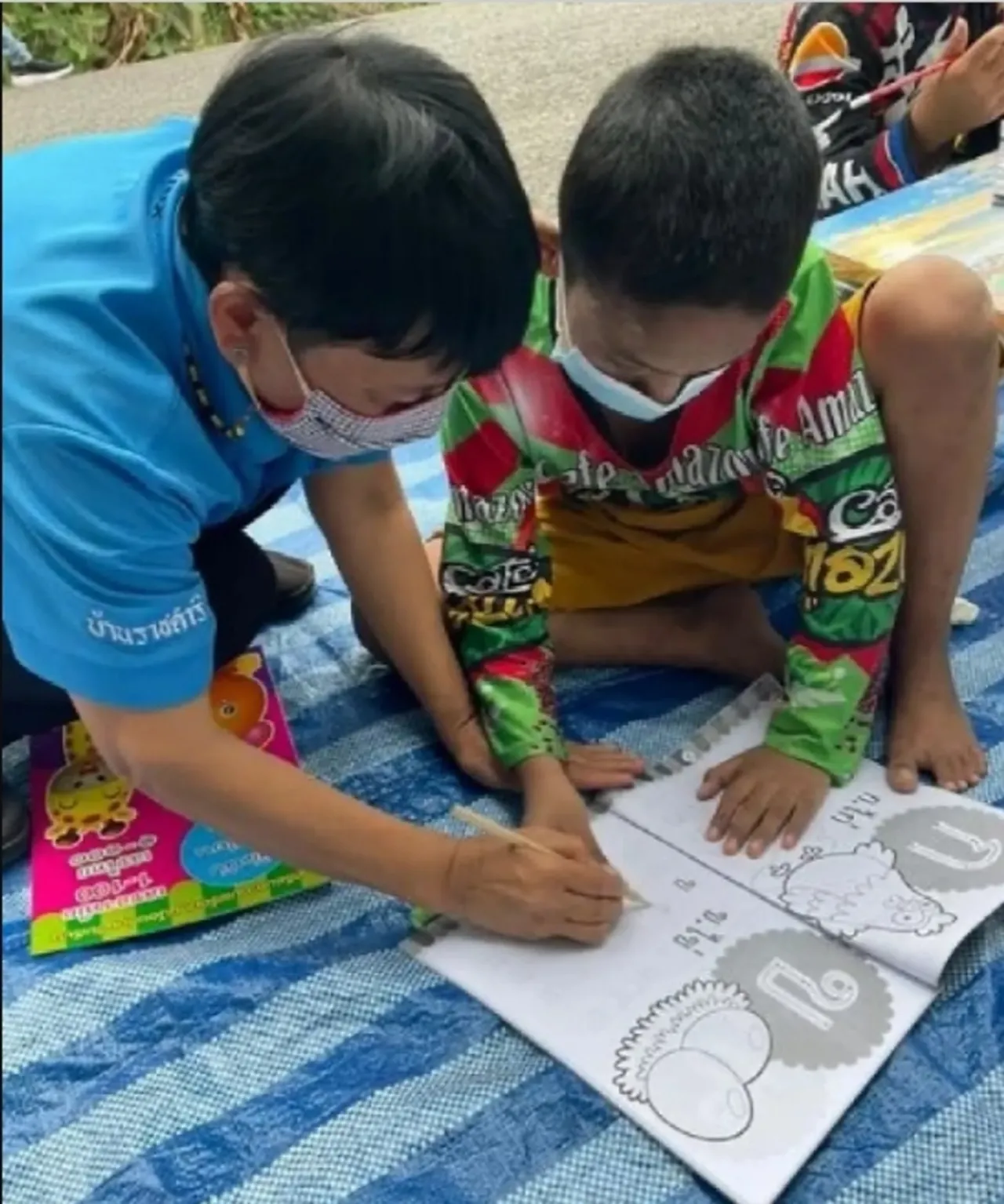 เด็กยากจนสู่ครูจิตอาสา 36 ปีแห่งแสงสว่าง ให้เด็กด้อยโอกาส