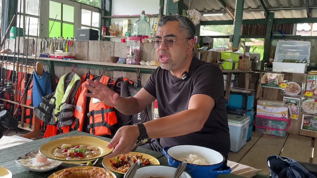เที่ยวเกาะช้างหน้าฝนในรถ EV จุดชาร์จมี ซีฟู้ดอุดมสมบูรณ์ แต่มันจะเปียกปอนหน่อย