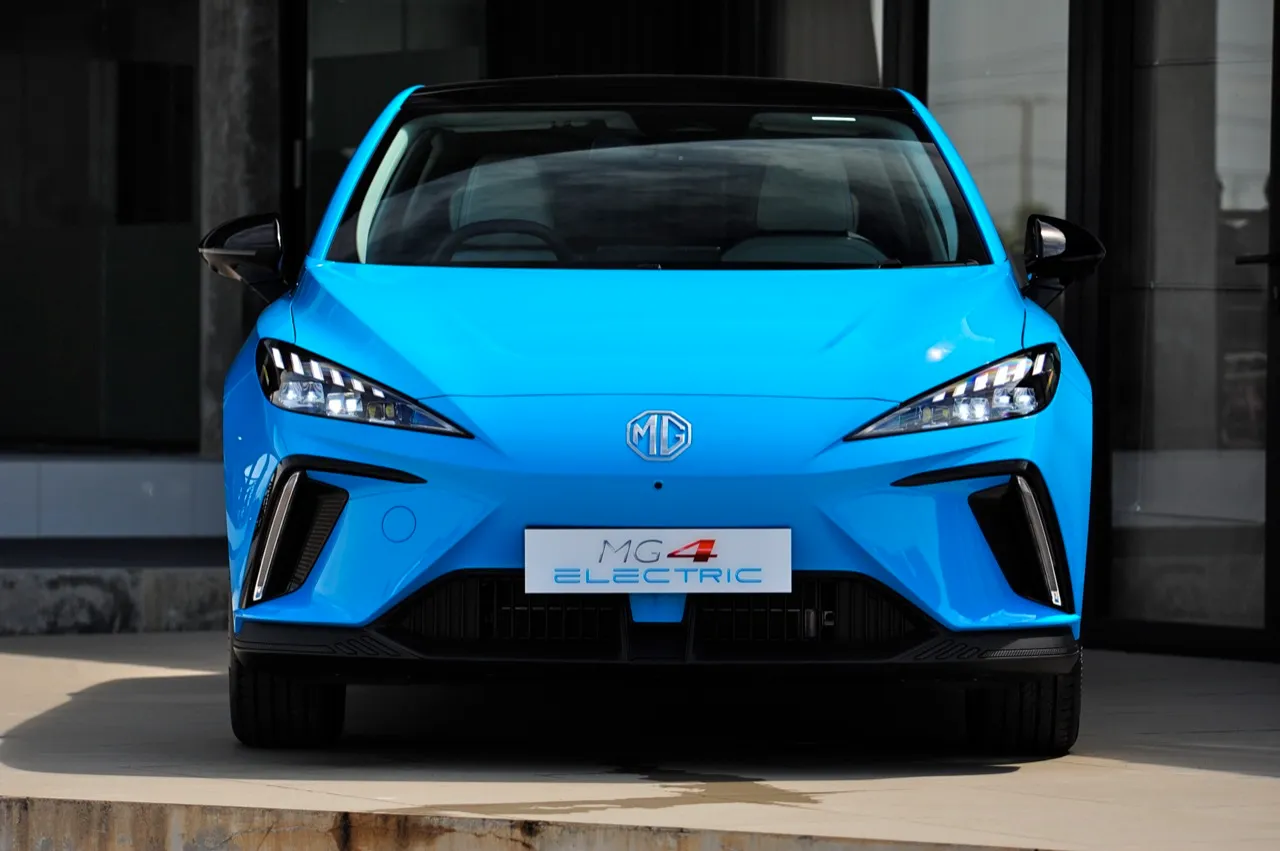 เที่ยวเกาะช้างหน้าฝนในรถ EV จุดชาร์จมี ซีฟู้ดอุดมสมบูรณ์ แต่มันจะเปียกปอนหน่อย