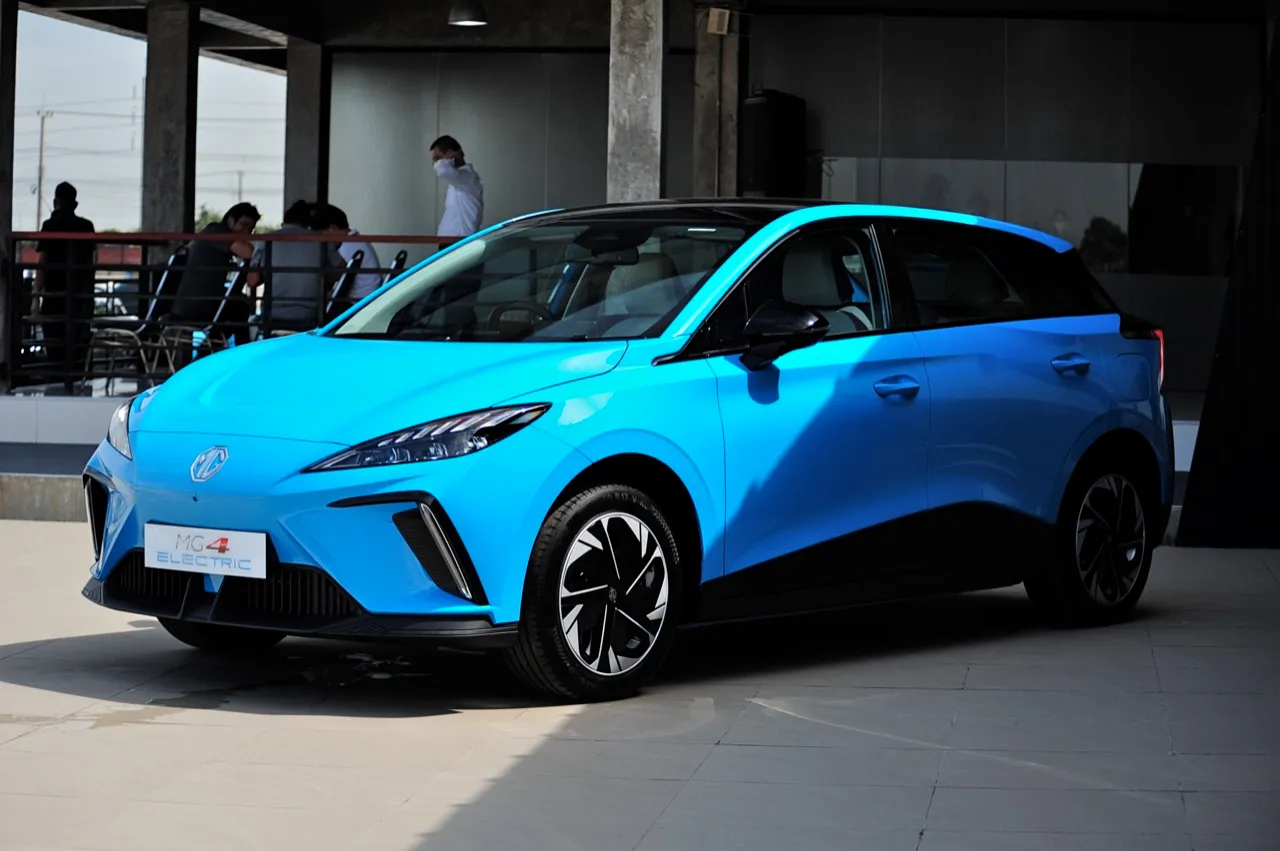 เที่ยวเกาะช้างหน้าฝนในรถ EV จุดชาร์จมี ซีฟู้ดอุดมสมบูรณ์ แต่มันจะเปียกปอนหน่อย