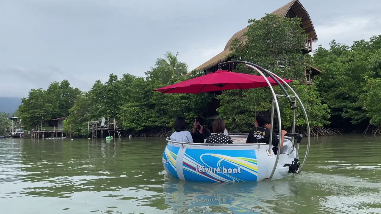 เที่ยวเกาะช้างหน้าฝนในรถ EV จุดชาร์จมี ซีฟู้ดอุดมสมบูรณ์ แต่มันจะเปียกปอนหน่อย