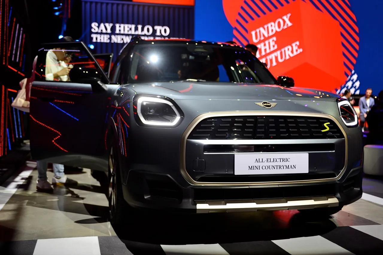 ใหญ่สะใจวิ่งไกล 430 กิโลเมตร MINI NEW COUNTRYMAN SE ALL4