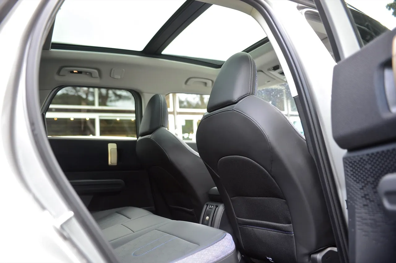 ใหญ่สะใจวิ่งไกล 430 กิโลเมตร MINI NEW COUNTRYMAN SE ALL4