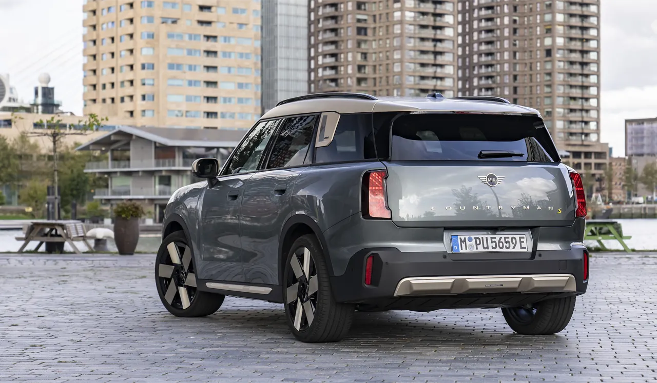 ใหญ่สะใจวิ่งไกล 430 กิโลเมตร MINI NEW COUNTRYMAN SE ALL4
