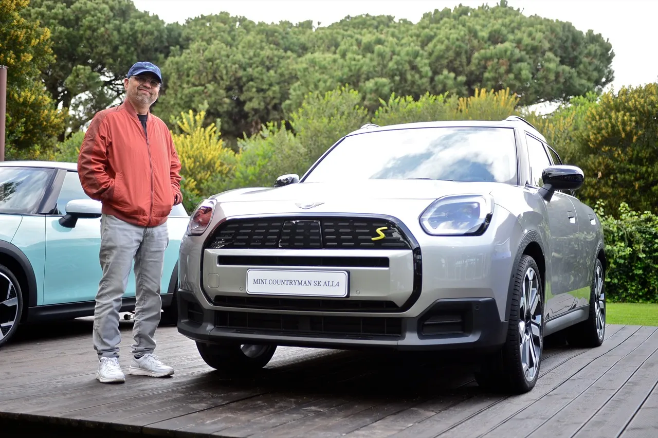 ใหญ่สะใจวิ่งไกล 430 กิโลเมตร MINI NEW COUNTRYMAN SE ALL4