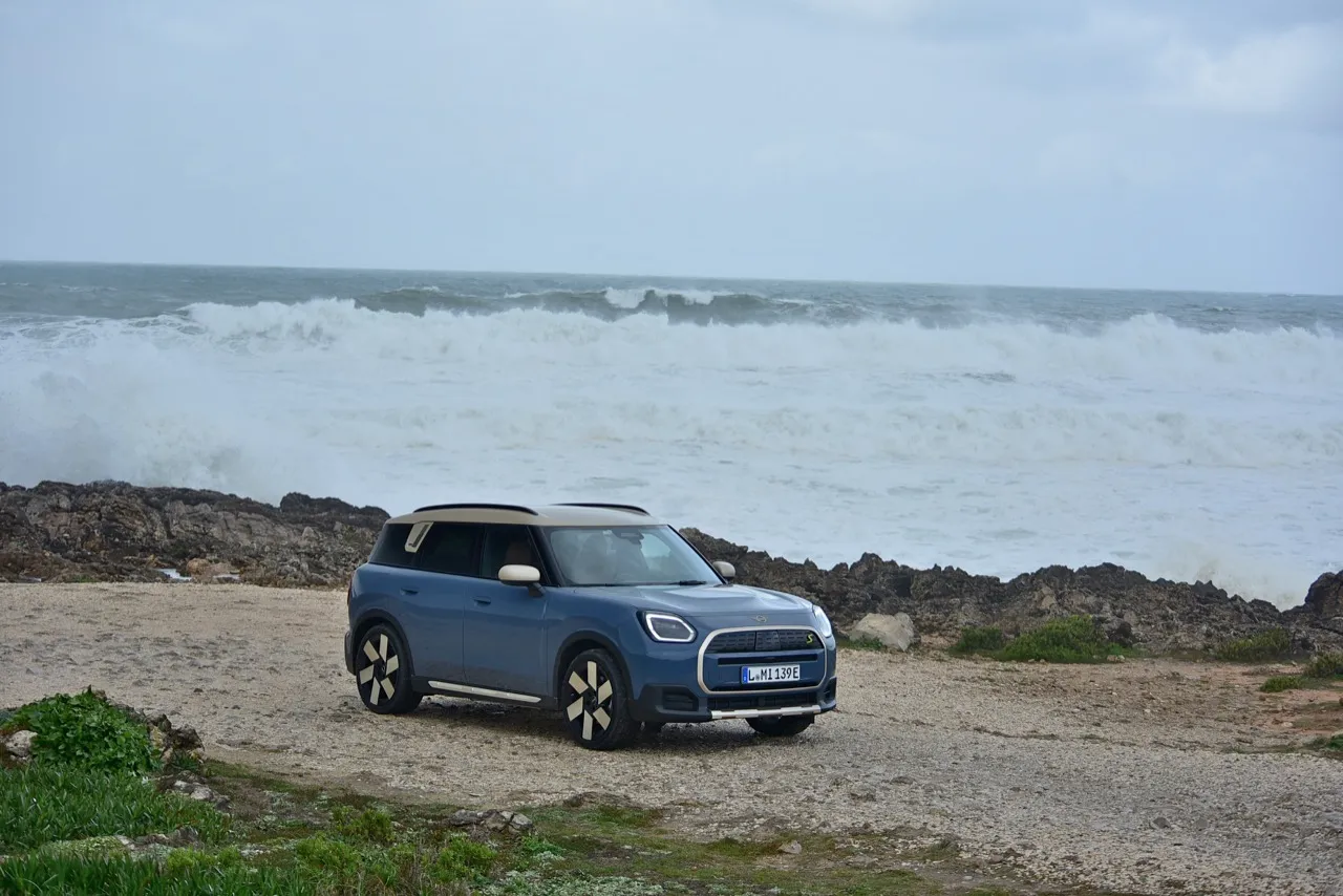 ใหญ่สะใจวิ่งไกล 430 กิโลเมตร MINI NEW COUNTRYMAN SE ALL4