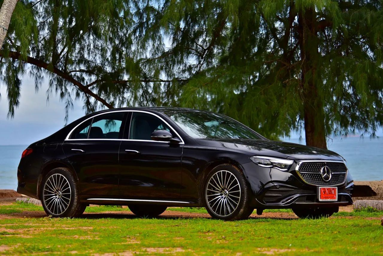 ประกอบไทย วิ่งไฟฟ้าไกลร้อยกิโลเมตร ทดสอบ NEW MERCEDES-BENZ E350e AMG DYNAMIC 