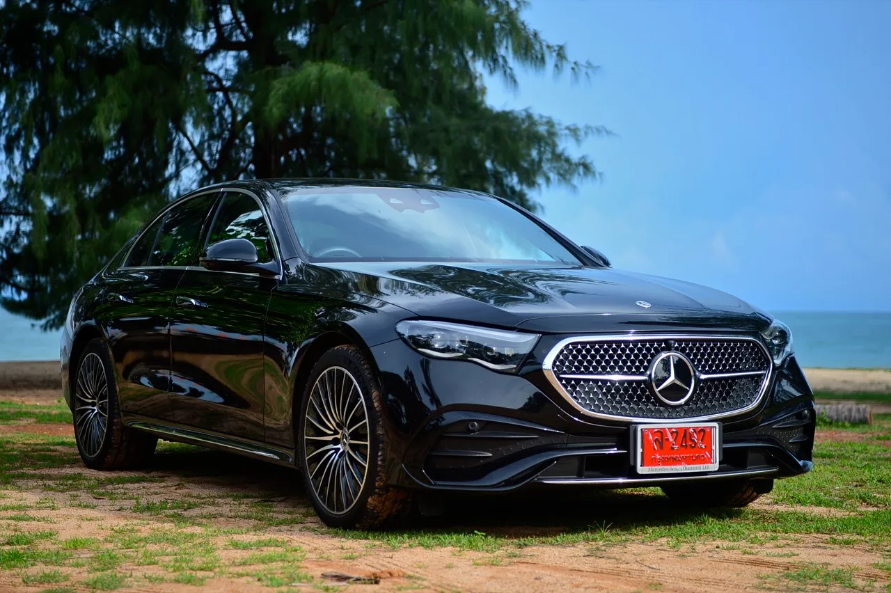 ประกอบไทย วิ่งไฟฟ้าไกลร้อยกิโลเมตร ทดสอบ NEW MERCEDES-BENZ E350e AMG DYNAMIC 