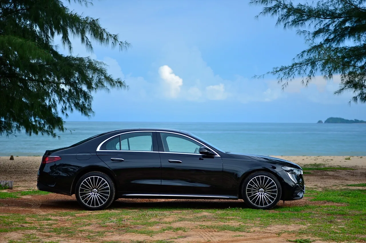 ประกอบไทย วิ่งไฟฟ้าไกลร้อยกิโลเมตร ทดสอบ NEW MERCEDES-BENZ E350e AMG DYNAMIC 