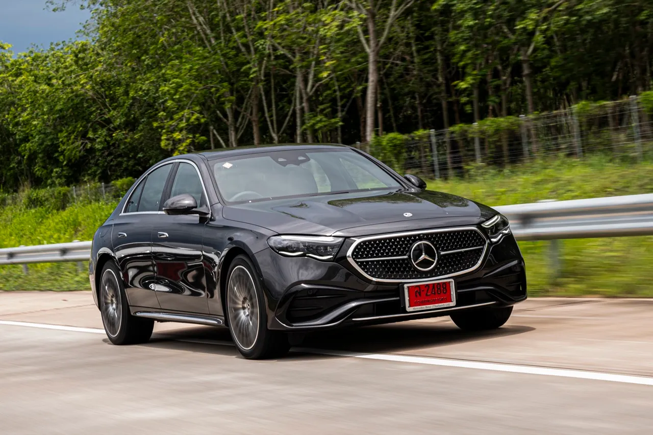 ประกอบไทย วิ่งไฟฟ้าไกลร้อยกิโลเมตร ทดสอบ NEW MERCEDES-BENZ E350e AMG DYNAMIC 