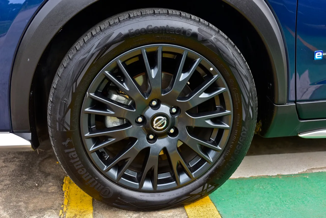 ไม่ชอบรอชาร์จไฟต้องเทใจไปคันนี้ ทดสอบ NISSAN KICKS AUTECH