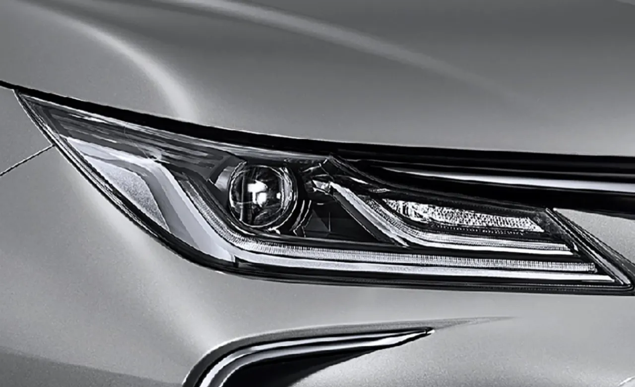 ปรับโฉมเพิ่มความสด มาแล้ว TOYOTA COROLLA ALTIS HEV GR SPORT 2024