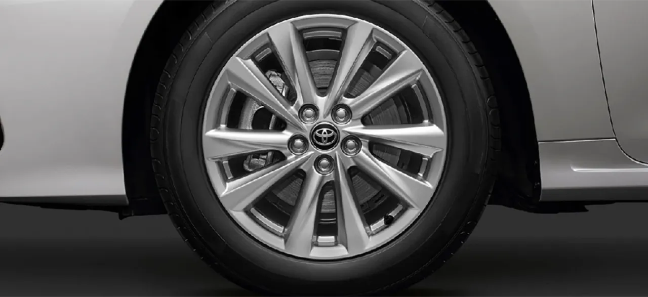ปรับโฉมเพิ่มความสด มาแล้ว TOYOTA COROLLA ALTIS HEV GR SPORT 2024