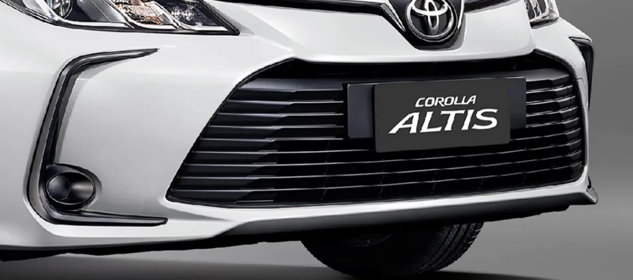 ปรับโฉมเพิ่มความสด มาแล้ว TOYOTA COROLLA ALTIS HEV GR SPORT 2024