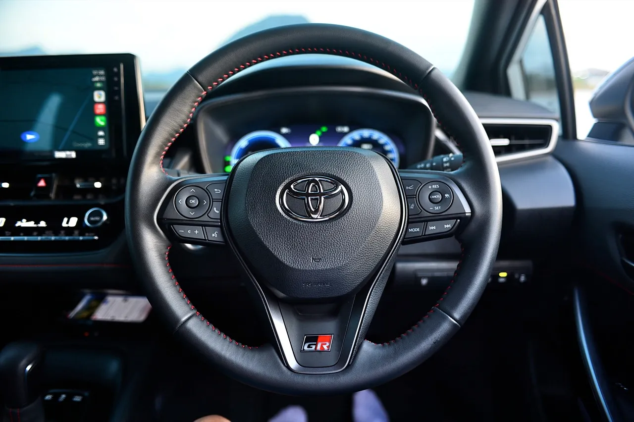 ขับดีเกินราคา! ทดสอบ TOYOTA COROLLA ALTIS HEV GR SPORT รุ่นปรับโฉม 