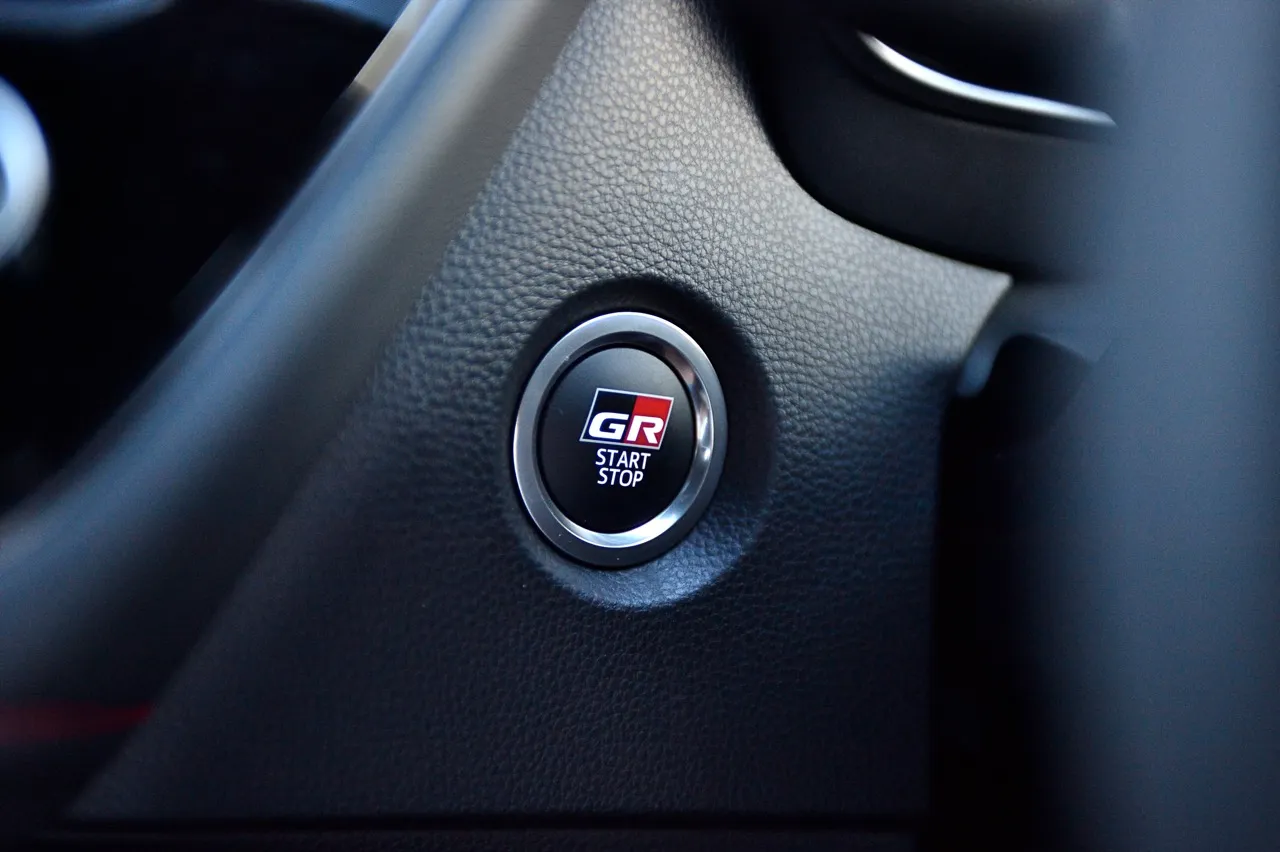 ขับดีเกินราคา! ทดสอบ TOYOTA COROLLA ALTIS HEV GR SPORT รุ่นปรับโฉม 