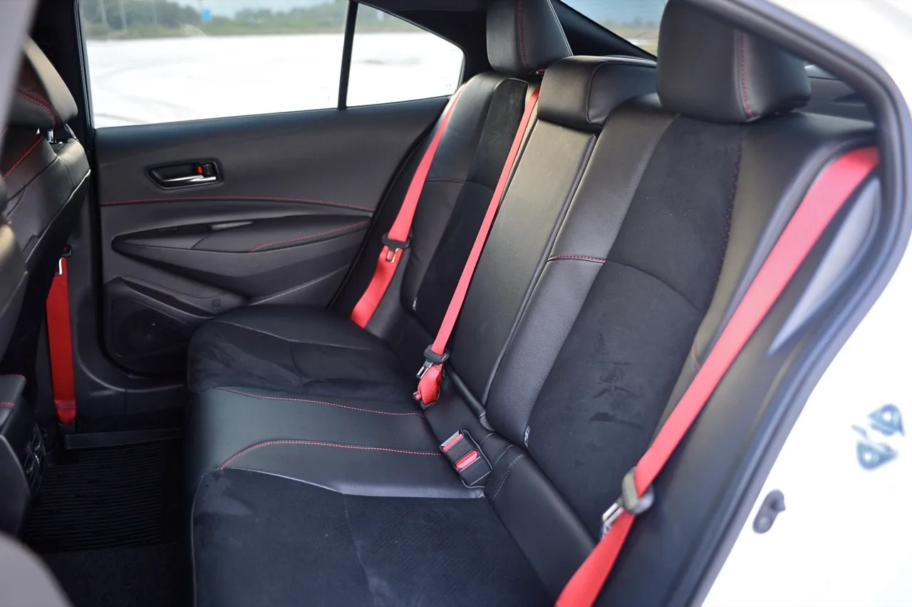 ขับดีเกินราคา! ทดสอบ TOYOTA COROLLA ALTIS HEV GR SPORT รุ่นปรับโฉม 
