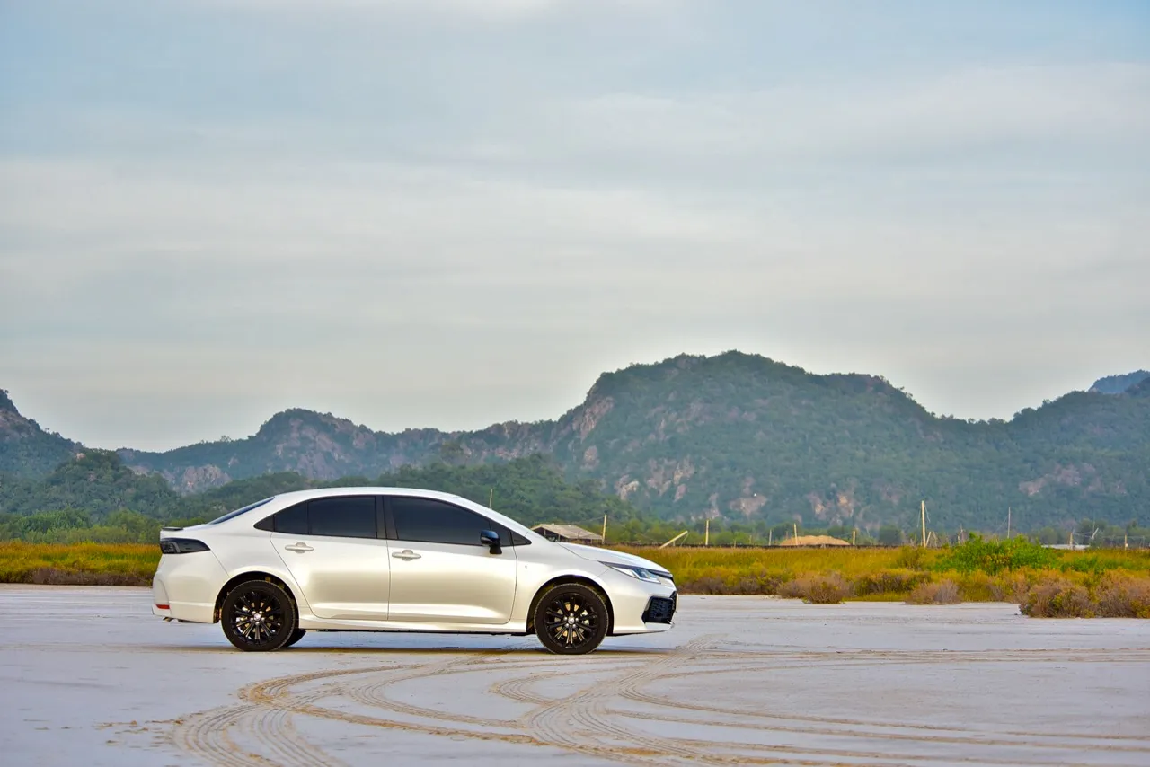 ขับดีเกินราคา! ทดสอบ TOYOTA COROLLA ALTIS HEV GR SPORT รุ่นปรับโฉม 