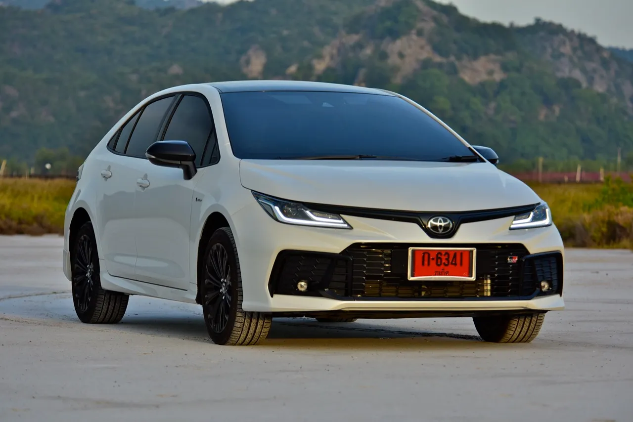 ขับดีเกินราคา! ทดสอบ TOYOTA COROLLA ALTIS HEV GR SPORT รุ่นปรับโฉม 