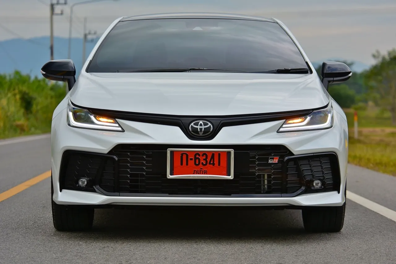 ขับดีเกินราคา! ทดสอบ TOYOTA COROLLA ALTIS HEV GR SPORT รุ่นปรับโฉม 