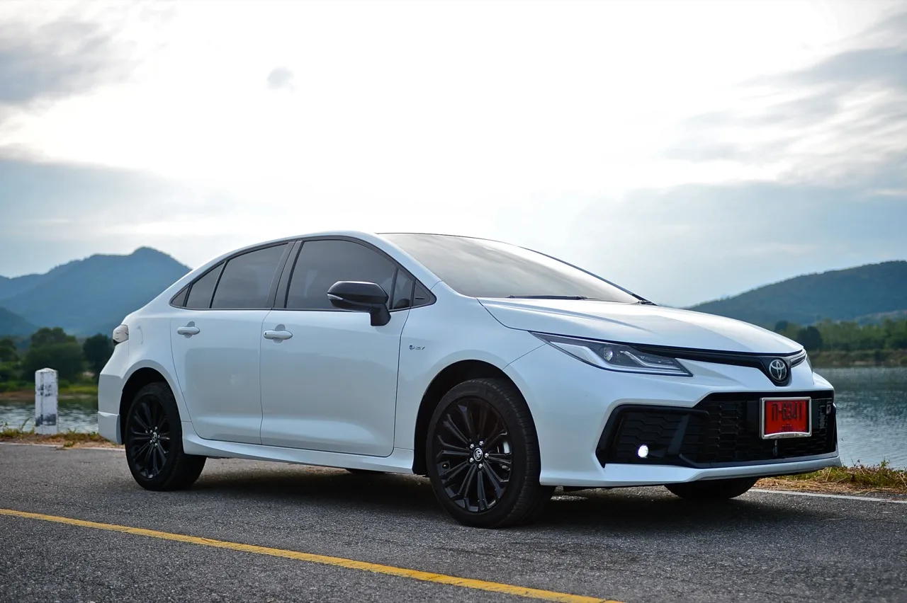 ขับดีเกินราคา! ทดสอบ TOYOTA COROLLA ALTIS HEV GR SPORT รุ่นปรับโฉม 