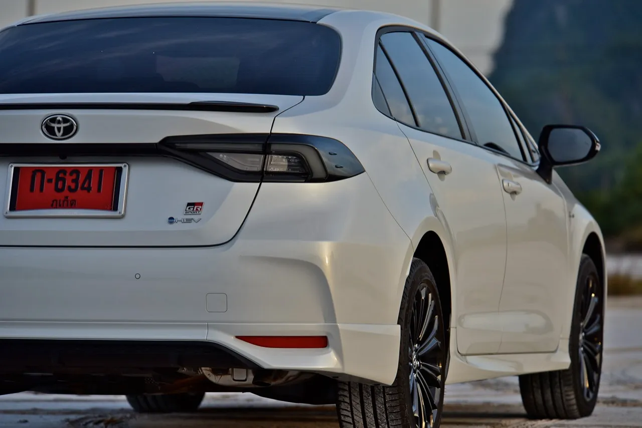 ขับดีเกินราคา! ทดสอบ TOYOTA COROLLA ALTIS HEV GR SPORT รุ่นปรับโฉม 