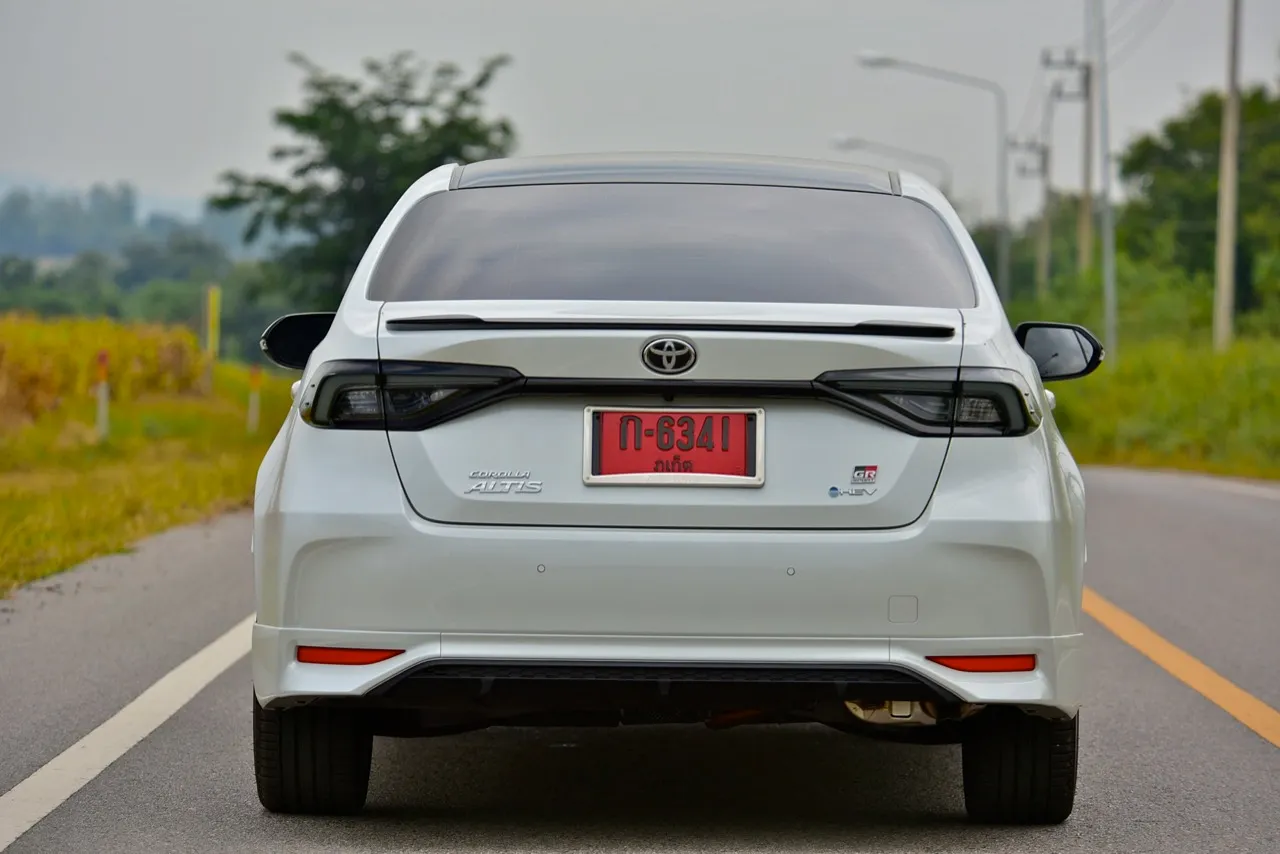 ขับดีเกินราคา! ทดสอบ TOYOTA COROLLA ALTIS HEV GR SPORT รุ่นปรับโฉม 