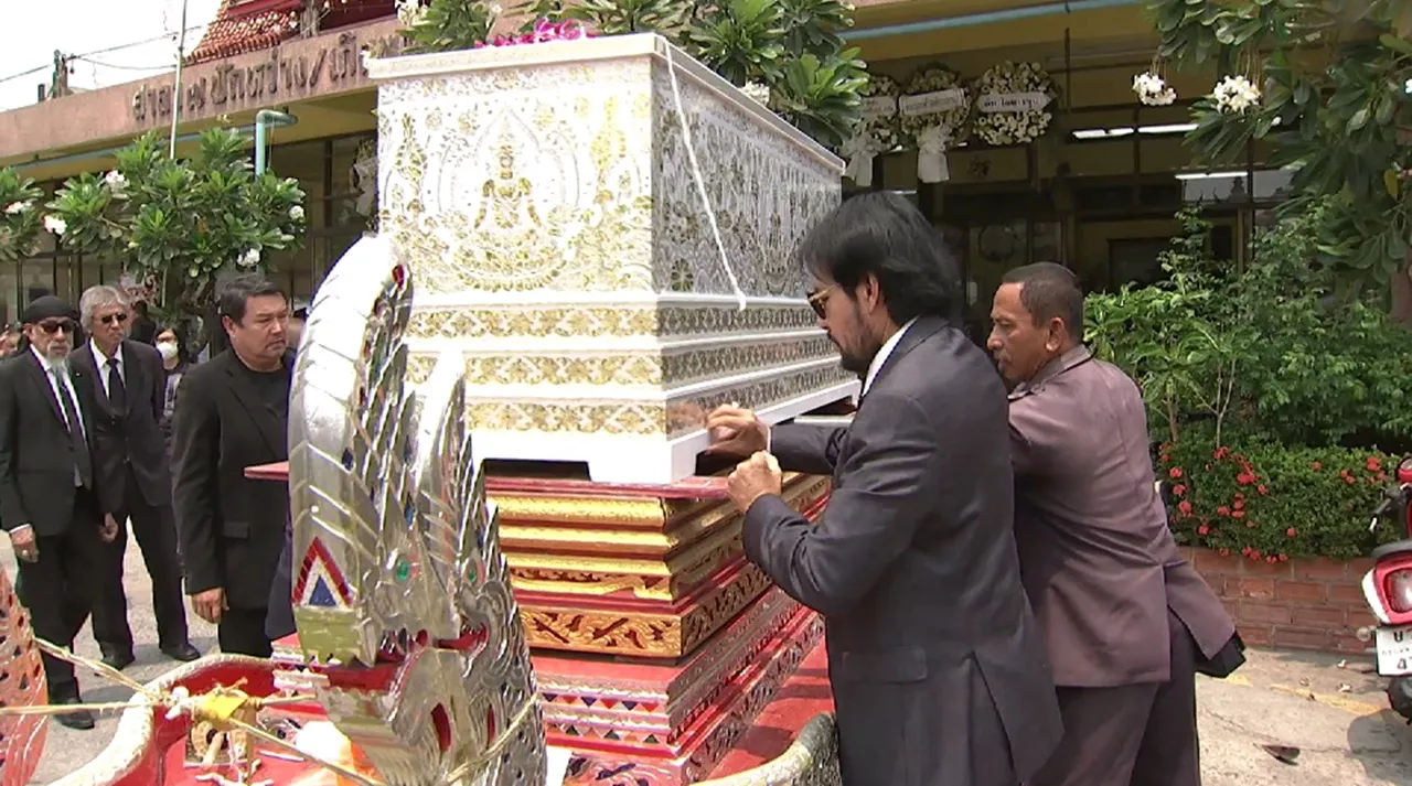 ต่าย สายธาร ส่ง แม่สีดา ครั้งสุดท้าย จัดงานวัดเดียวกับ อ๊อฟ อภิชาติ แม่ลูกคงได้เจอกัน