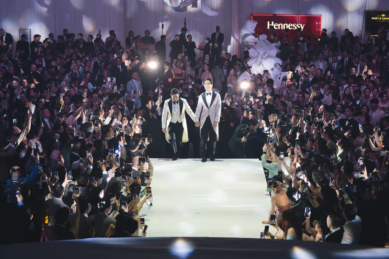 วู้ดดี้-โอ๊ต ควงคู่ฉลองวิวาห์สุดอบอุ่น ภายใต้คอนเซปต์ WANDOLAND OF LOVE