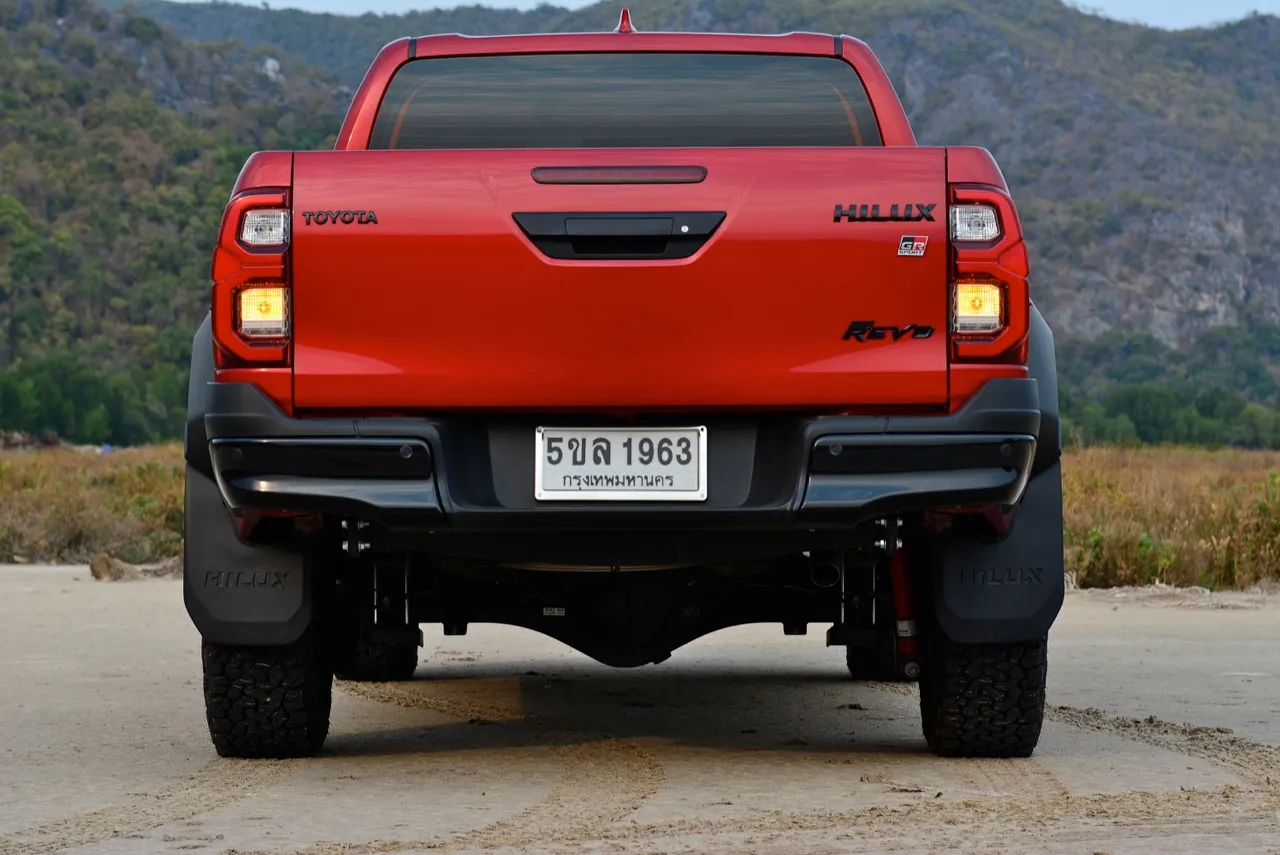 จากแอดิเลดถึงกุยบุรี ทดสอบ TOYOTA HILUX REVO GR SPORT