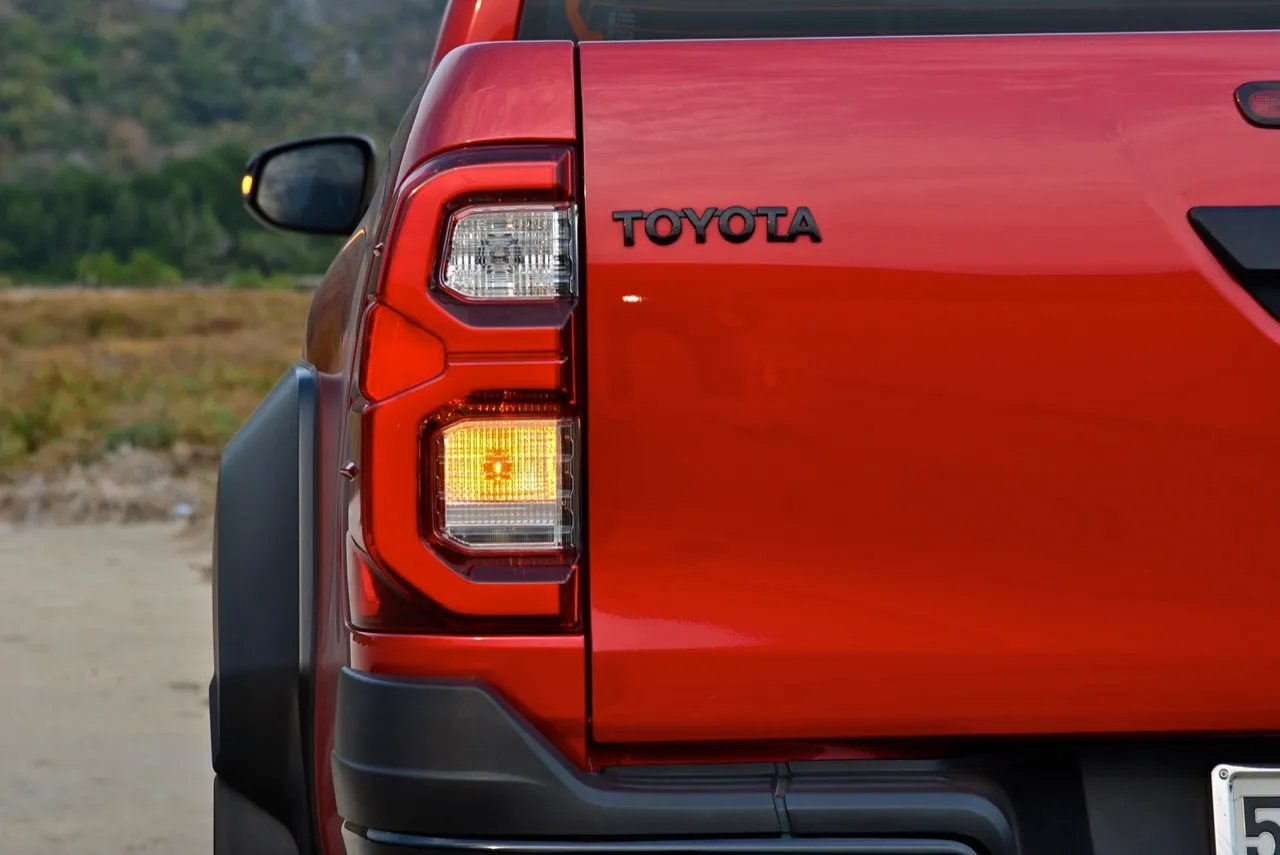 จากแอดิเลดถึงกุยบุรี ทดสอบ TOYOTA HILUX REVO GR SPORT