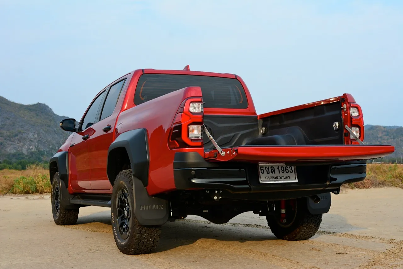 จากแอดิเลดถึงกุยบุรี ทดสอบ TOYOTA HILUX REVO GR SPORT