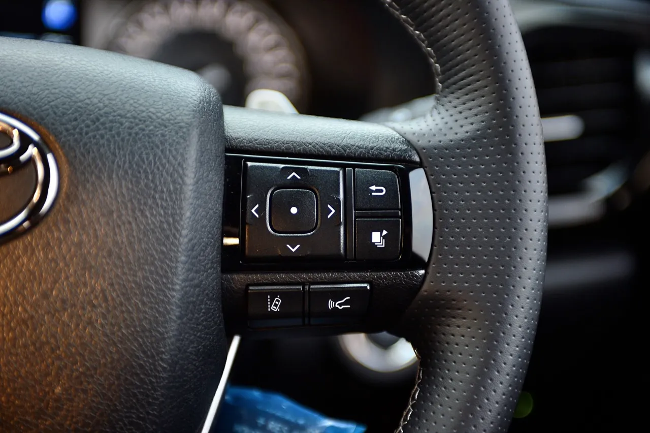 จากแอดิเลดถึงกุยบุรี ทดสอบ TOYOTA HILUX REVO GR SPORT