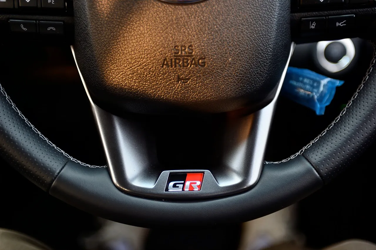 จากแอดิเลดถึงกุยบุรี ทดสอบ TOYOTA HILUX REVO GR SPORT