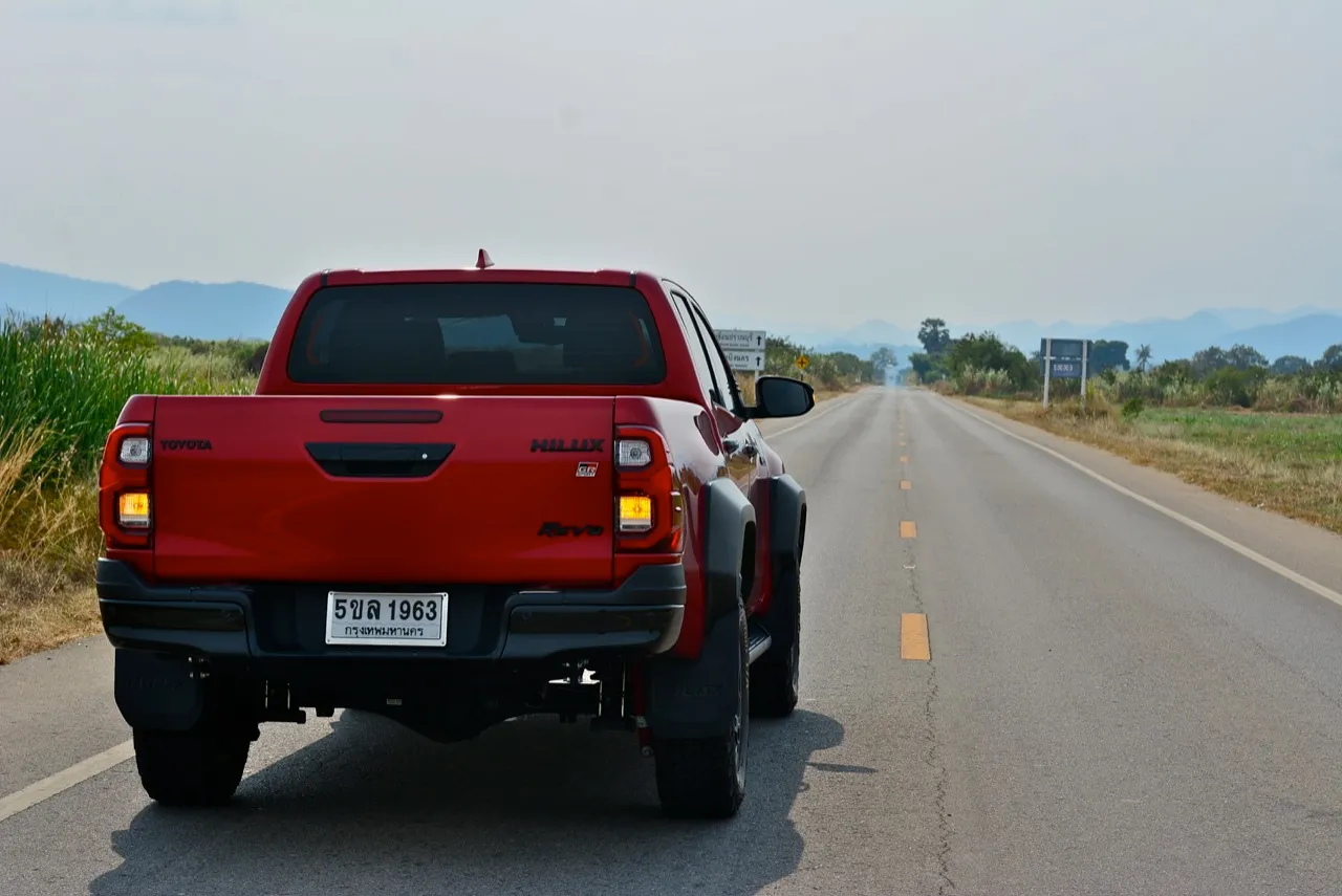 จากแอดิเลดถึงกุยบุรี ทดสอบ TOYOTA HILUX REVO GR SPORT