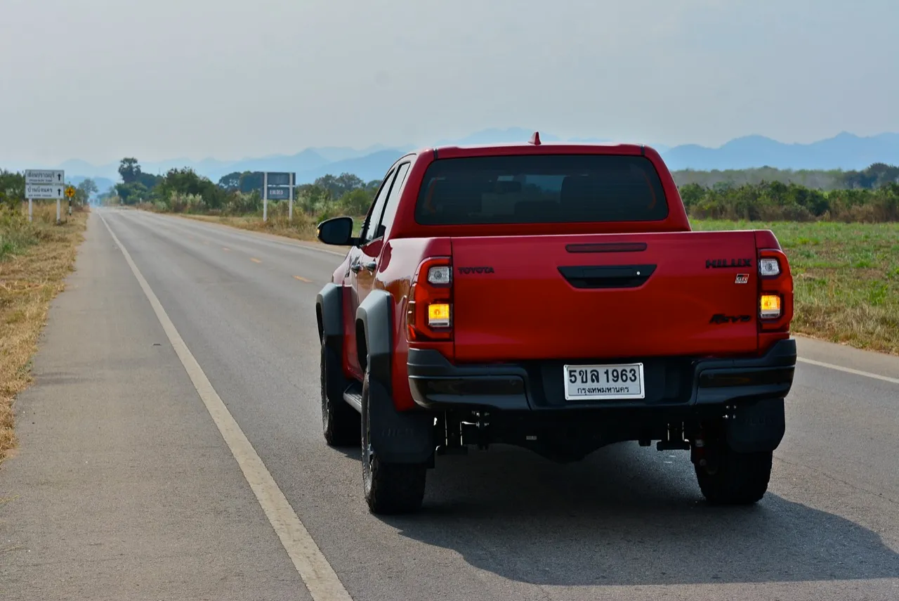 จากแอดิเลดถึงกุยบุรี ทดสอบ TOYOTA HILUX REVO GR SPORT