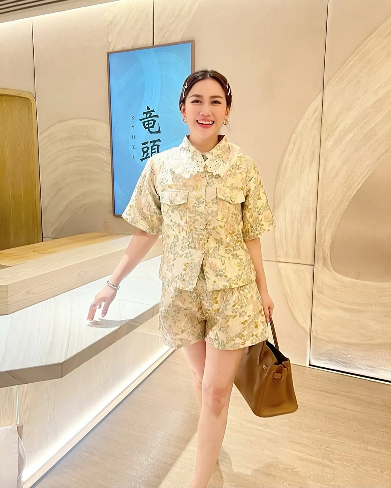 หมิง ชาลิสา อัปเดตภาพเรือนหอสุดหรูระดับคฤหาสน์ คนแห่ทักไม่ใช่บ้านแต่เป็นวัง