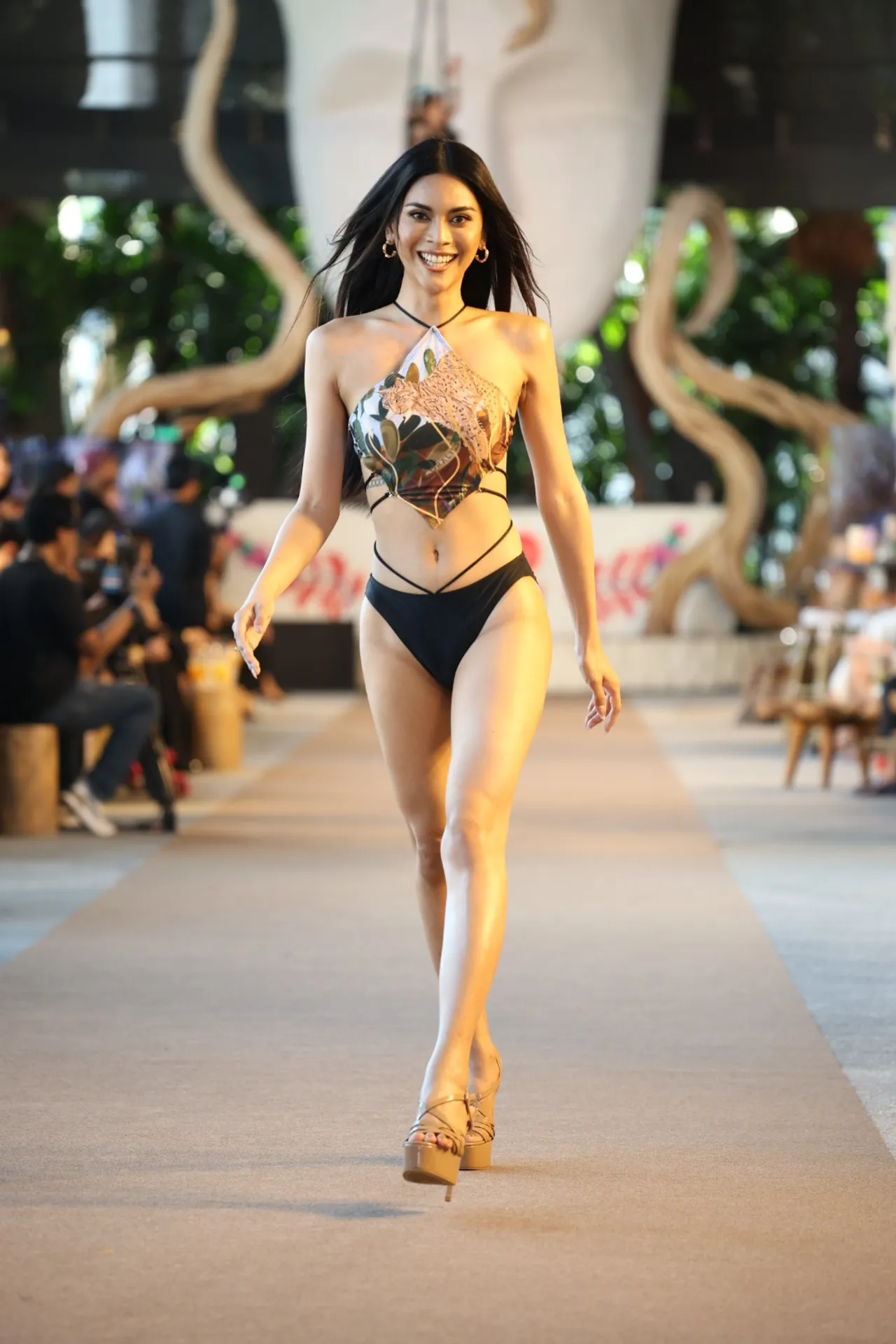 ขยี้ตารัวๆ Miss Tiffany 2025 รอบชุดว่ายน้ำ จัดมาไม่ยั้งแบบชีสับ ชีเสิร์ฟ