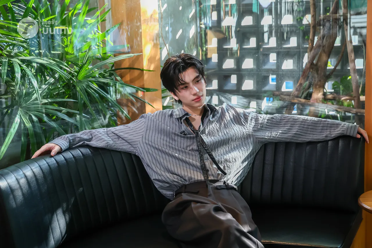 ไทแทน เปิดภาพหน้าจอมือถือสุดปังที่ได้จาก ลิซ่า และที่มาของรอยสักบนตัว (คลิป)