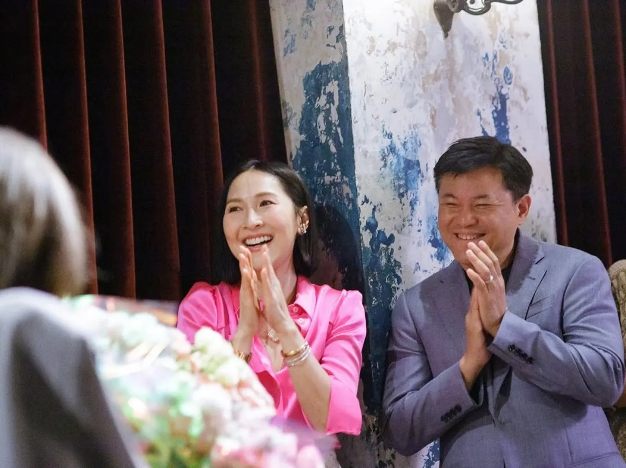 น้ำตาท่วมงาน นัท มีเรีย เจอเพื่อนทำเซอร์ไพรส์ ไม่คิดว่าจะมีคนรักมากขนาดนี้