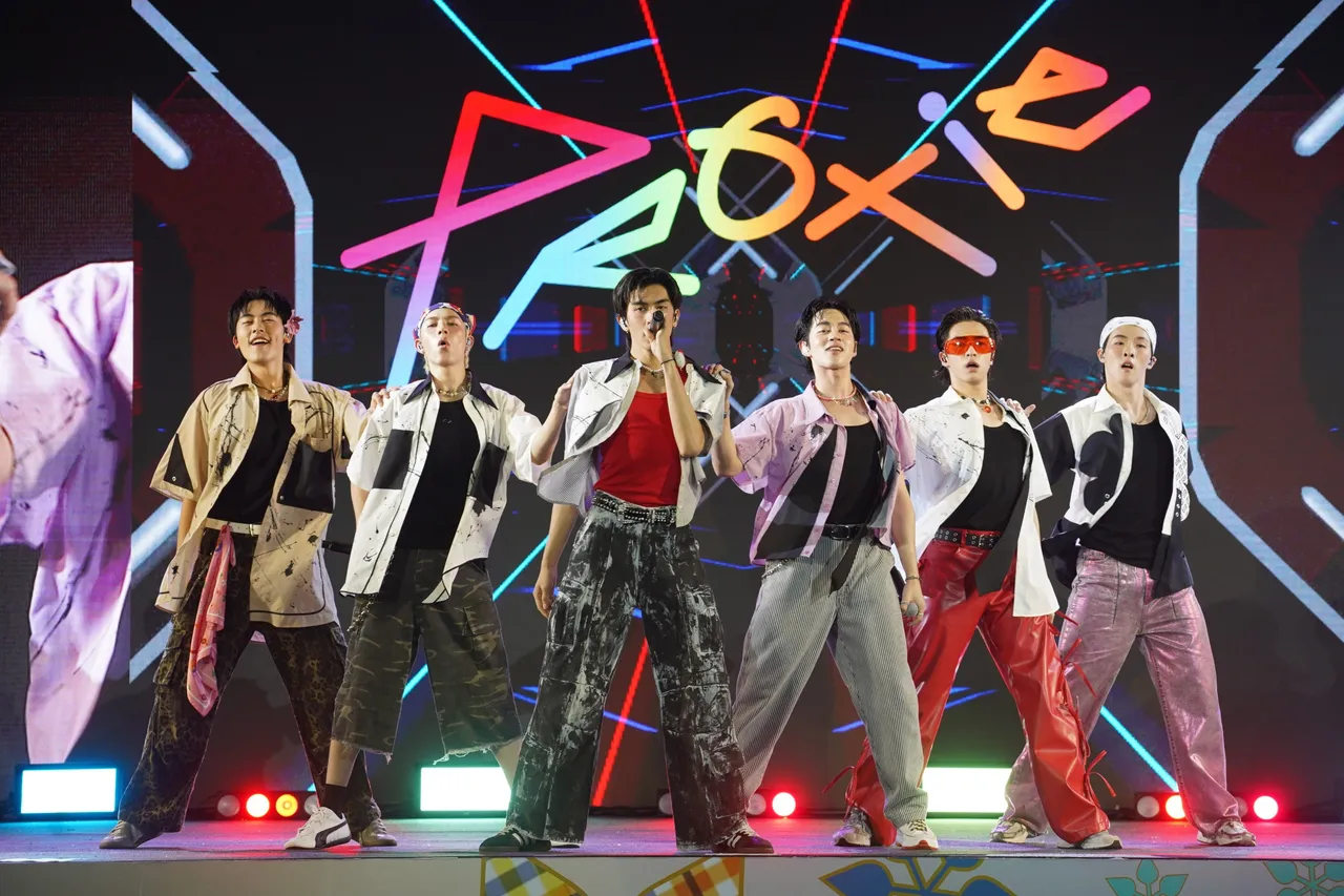 อิงฟ้า–ชาล็อต เจิดจรัสนางสงกรานต์สะกดทุกสายตา แฟนคลับตามส่งกำลังใจล้นหลาม