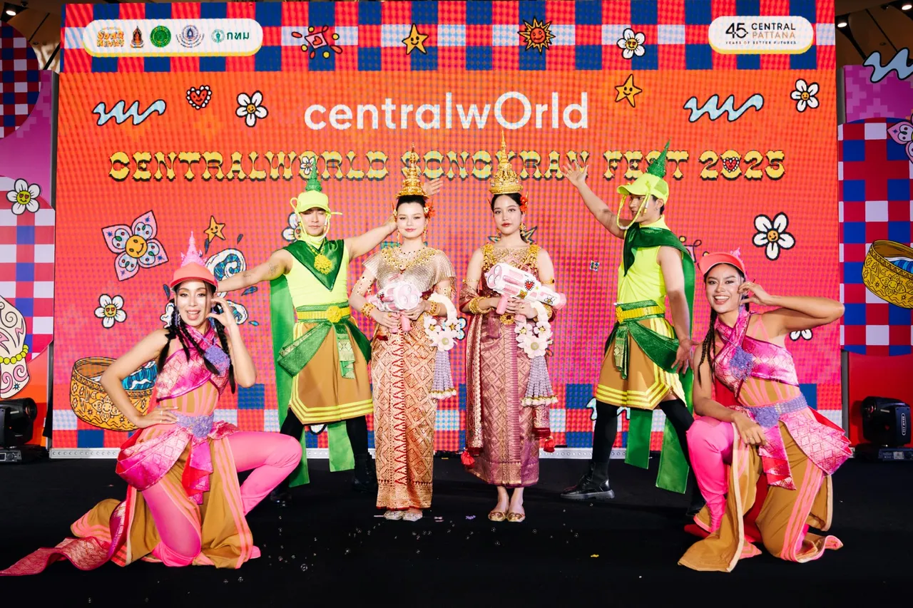 นางสงกรานต์จักรวาล วิกตอเรีย MU 2024 และนางสงกรานต์คู่ฮอตที่สุด ฟรีน-เบ็คกี้ สวยสะกดใจ