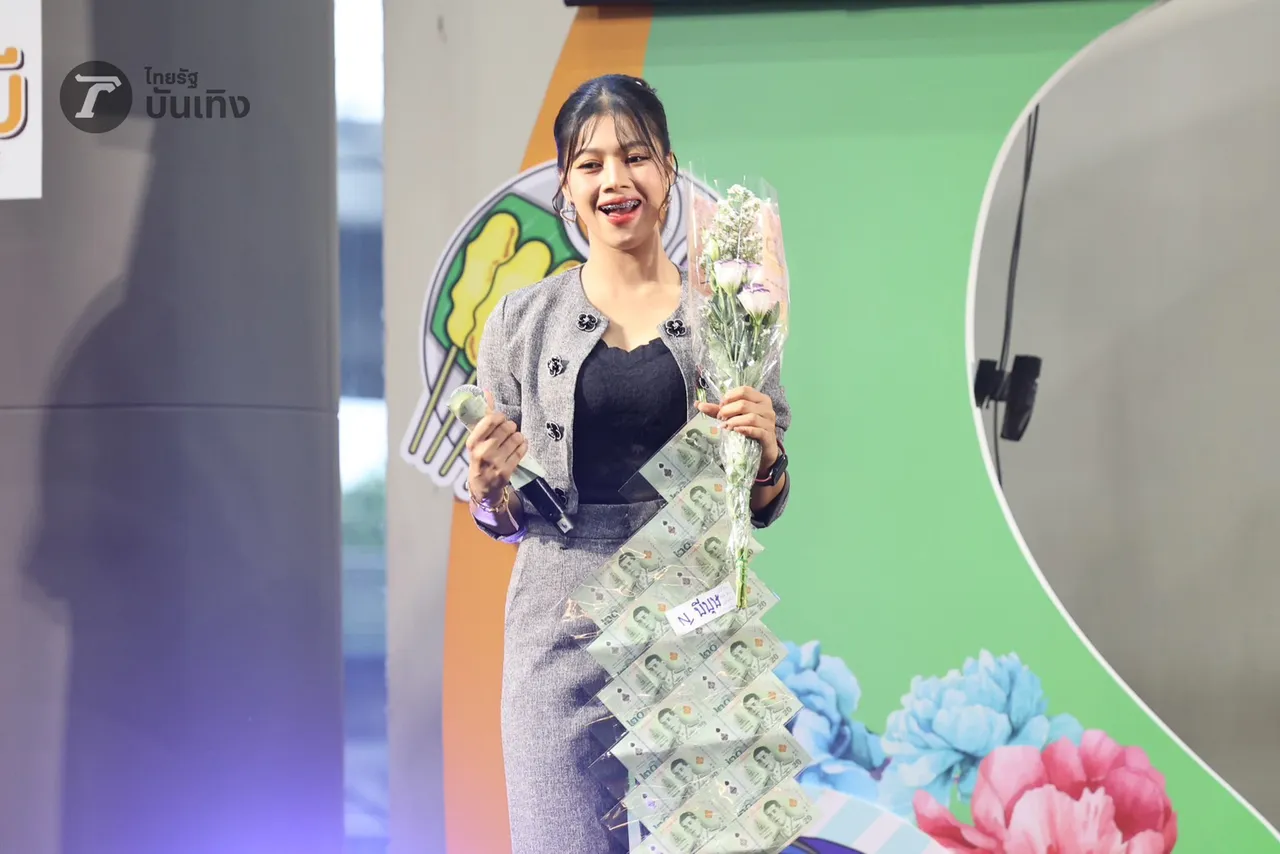 ระเบียบวาทะศิลป์ ยกทัพมามอบความสนุกสุดฟินให้แฟนๆ ในมินิคอนเสิร์ตที่งานไทยรัฐแฟร์