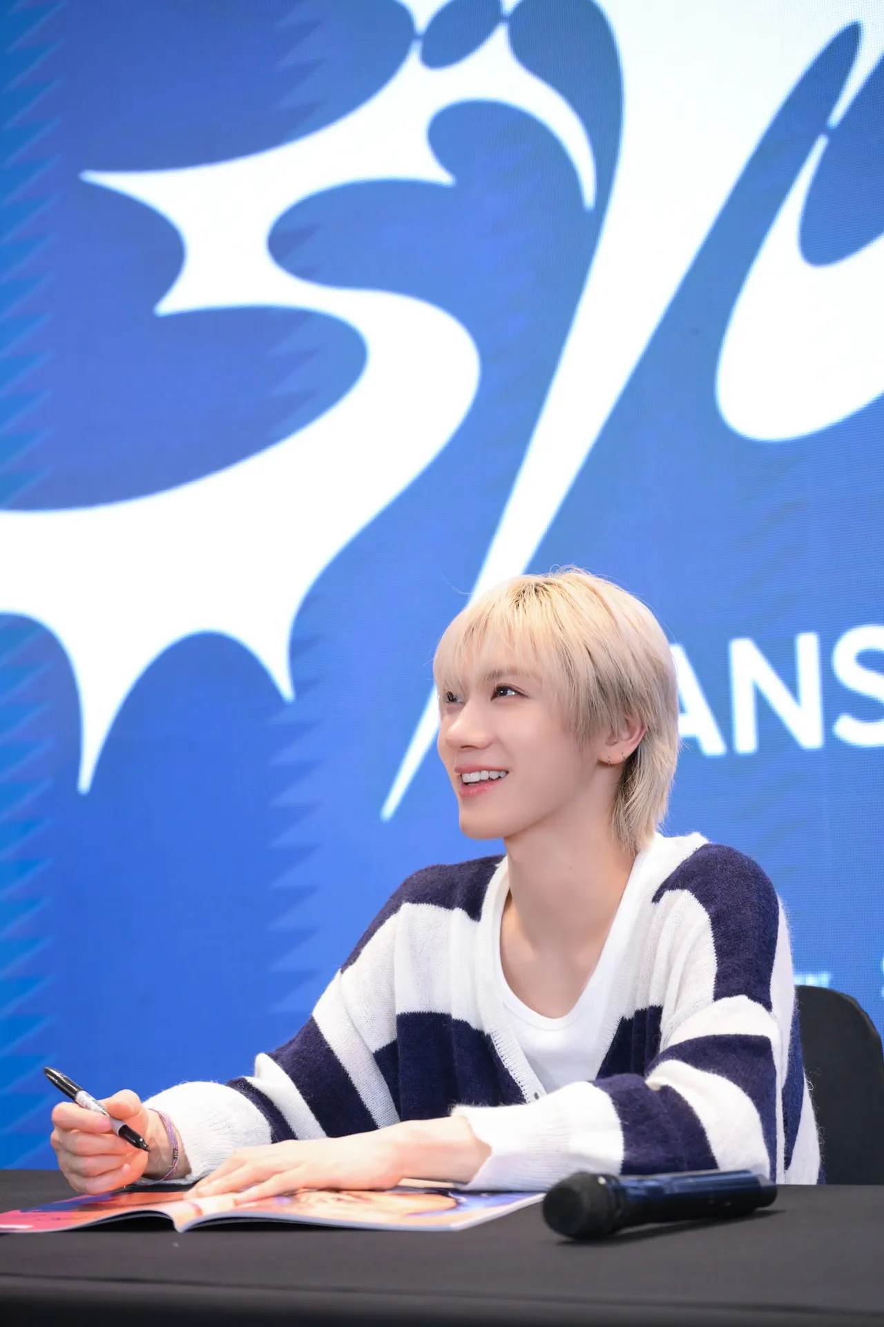 TEN สร้างรอยยิ้มให้กับแฟนคลับชาวไทยแบบเต็มสิบ ในกิจกรรมแจกลายเซ็นสุดเอ็กซ์คลูซีฟ