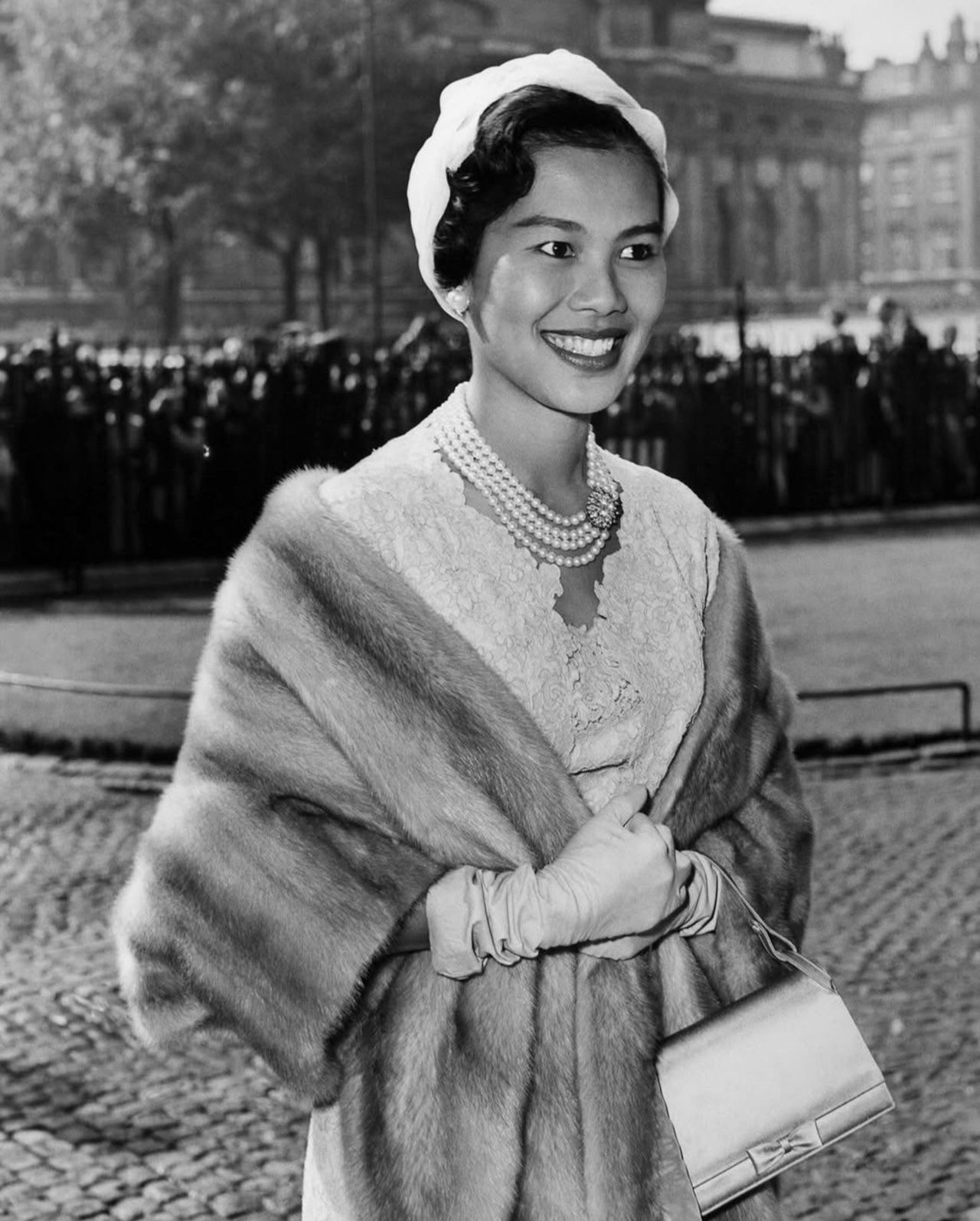 “QUEEN OF STYLE” พระสิริโฉมแห่งสยาม ทรงใช้แฟชั่นและความงามเป็นเครื่องมือการทูตทรงพลัง