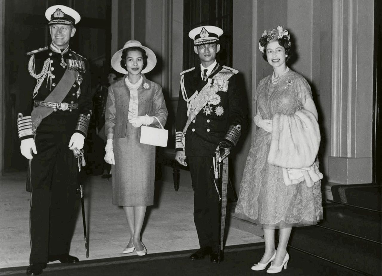 “QUEEN OF STYLE” พระสิริโฉมแห่งสยาม ทรงใช้แฟชั่นและความงามเป็นเครื่องมือการทูตทรงพลัง